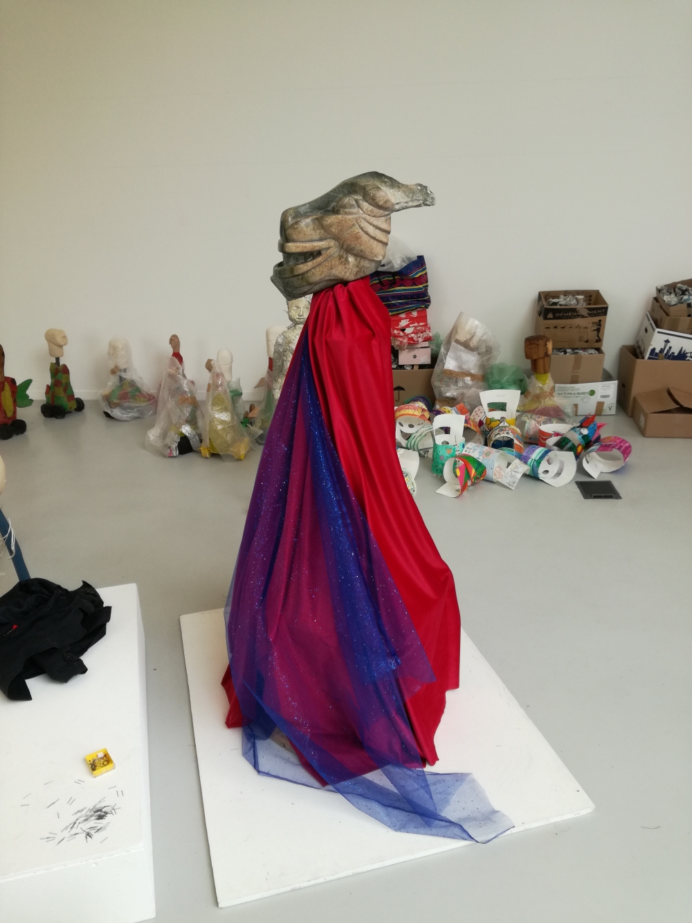 L'Empereur - droite.jpg