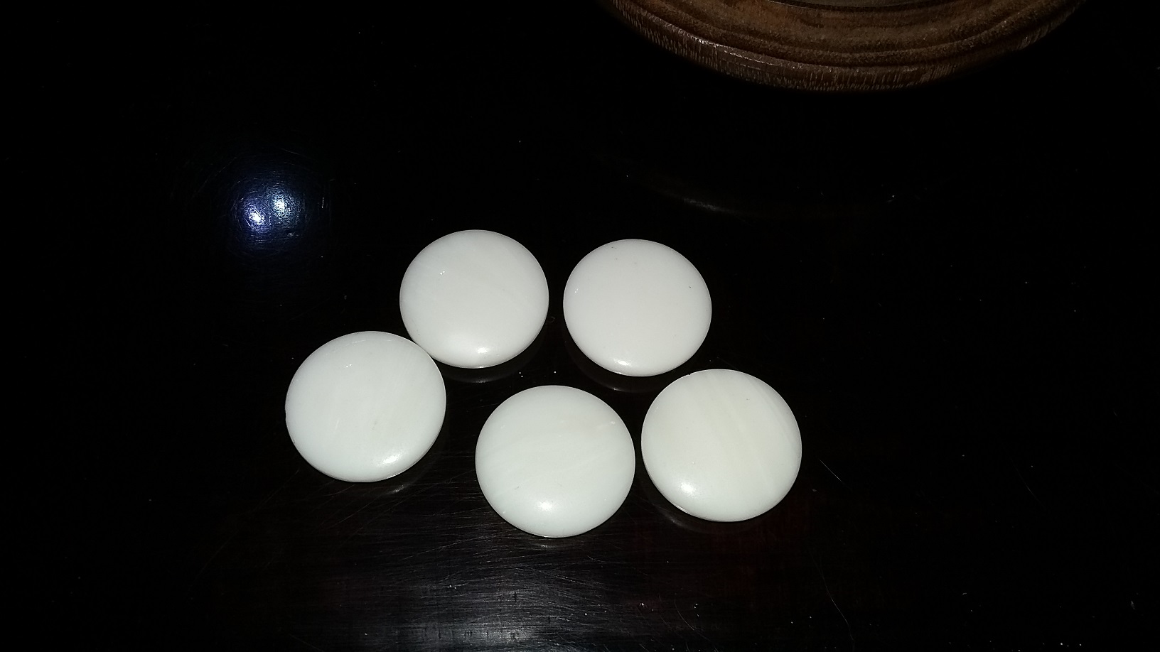 Barely visible grain